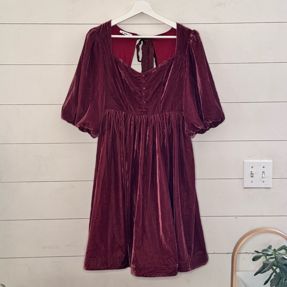 In Bloom Velvet Fit and Flare Mini Dress Size Medium